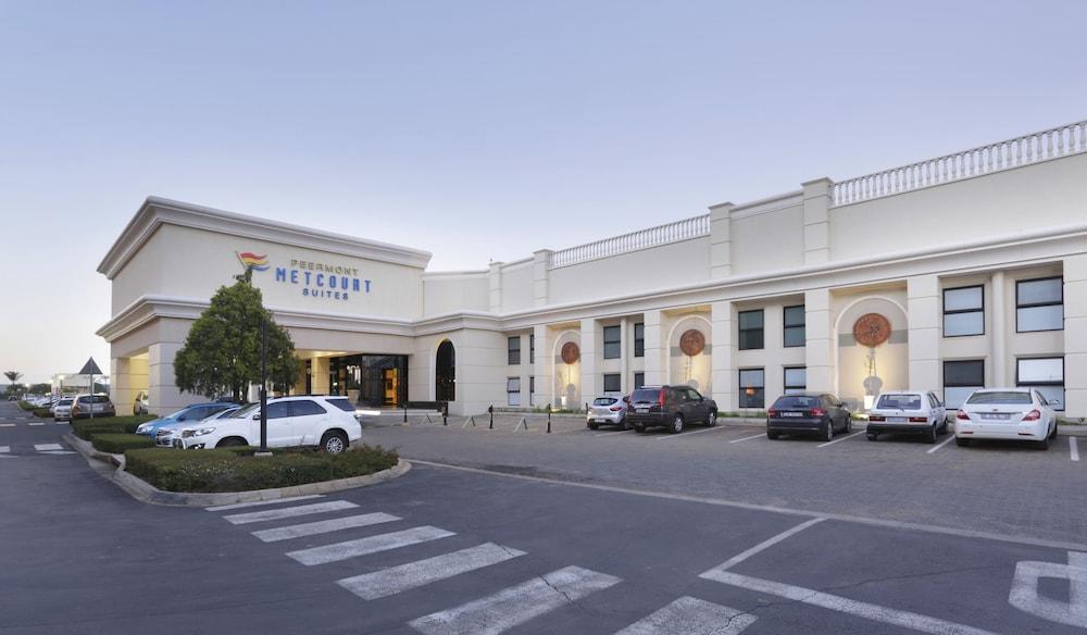 Peermont Metcourt Suites At Emperors Palace Kempton Park Extérieur photo