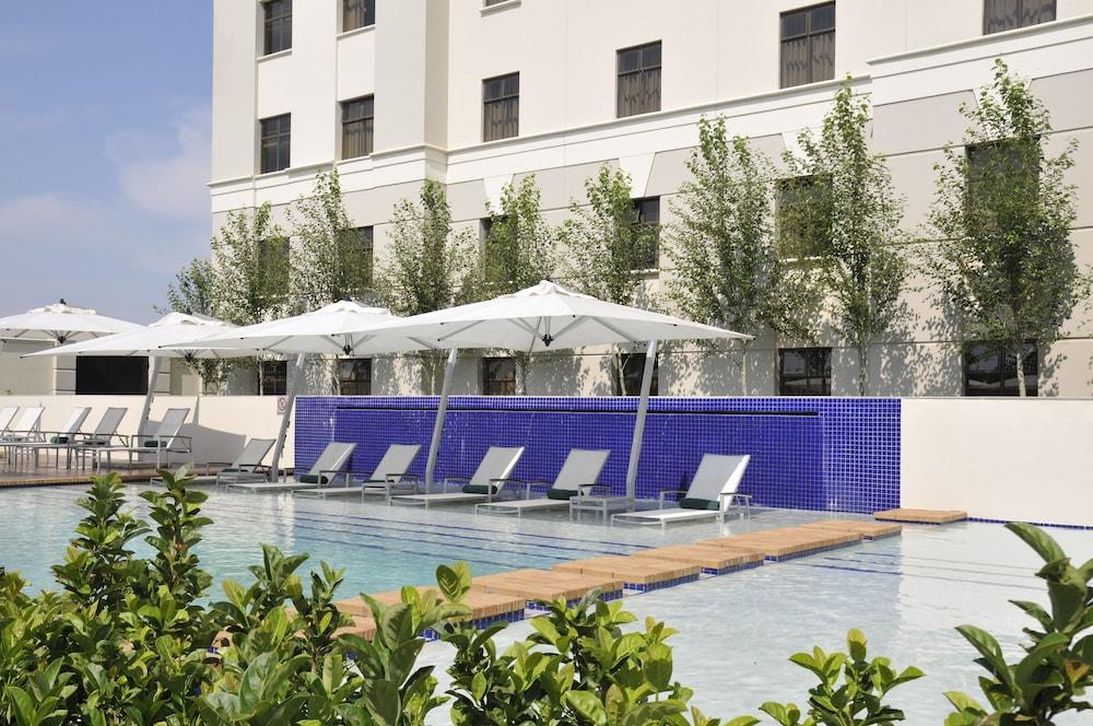 Peermont Metcourt Suites At Emperors Palace Kempton Park Extérieur photo