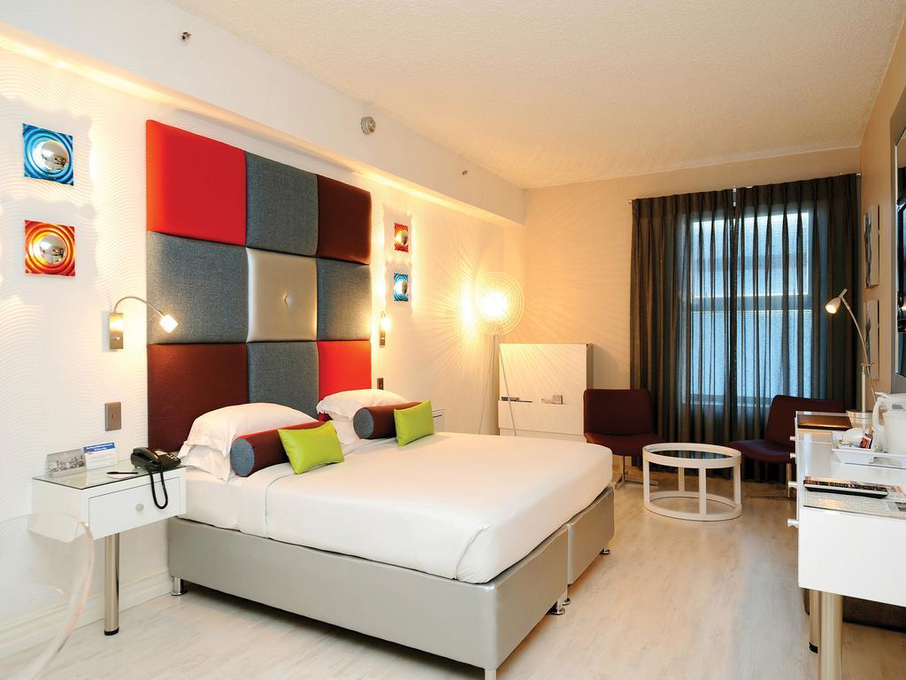 Peermont Metcourt Suites At Emperors Palace Kempton Park Extérieur photo