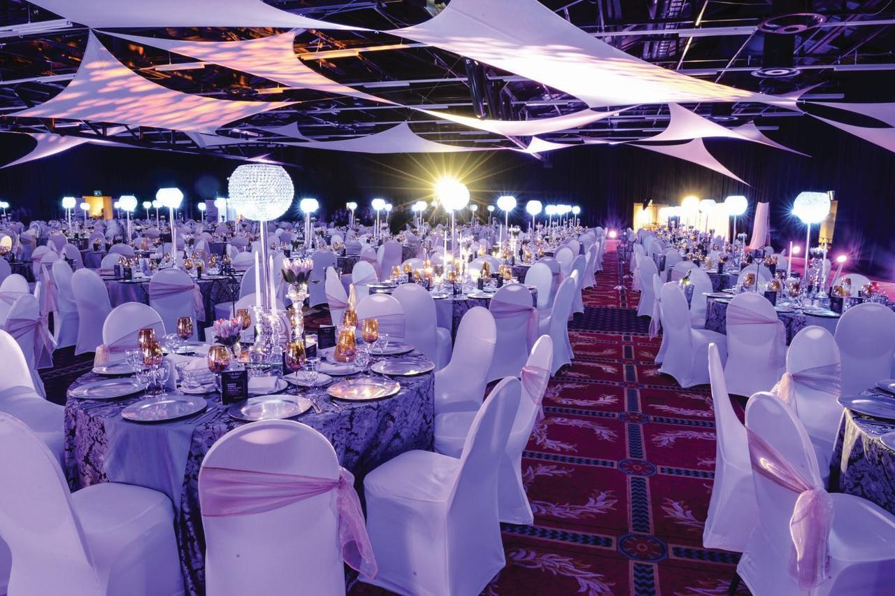 Peermont Metcourt Suites At Emperors Palace Kempton Park Extérieur photo