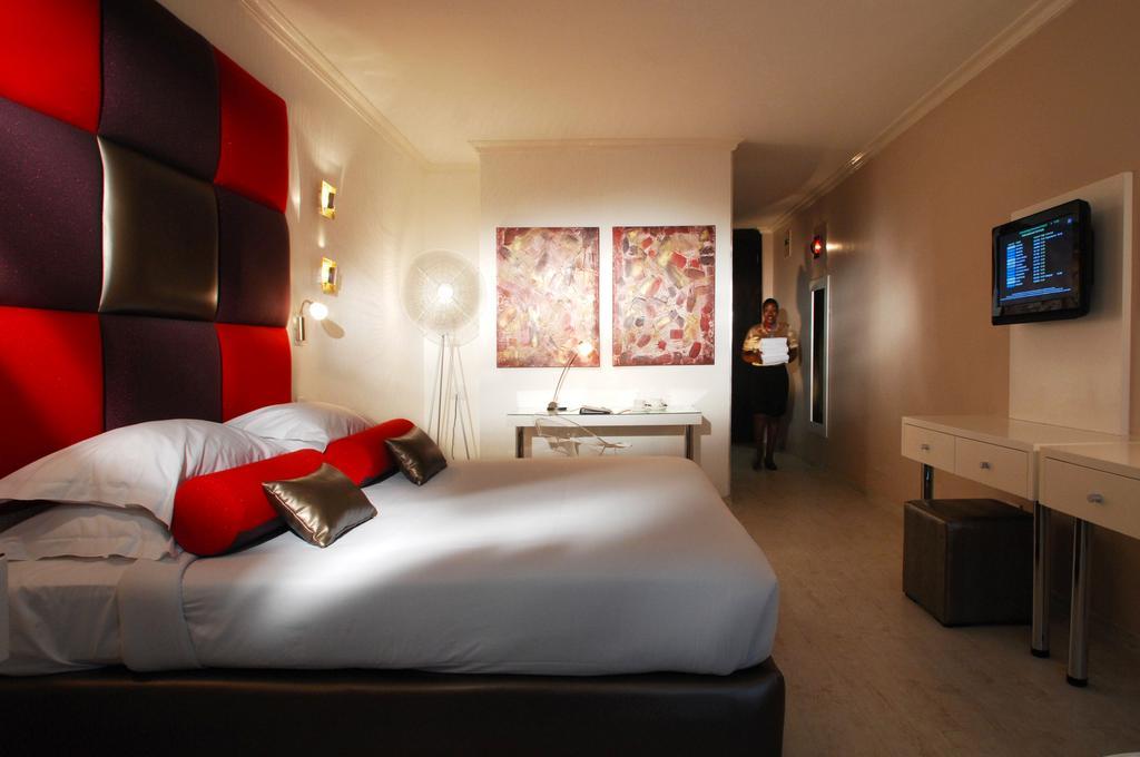 Peermont Metcourt Suites At Emperors Palace Kempton Park Extérieur photo