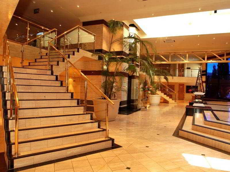 Peermont Metcourt Suites At Emperors Palace Kempton Park Extérieur photo